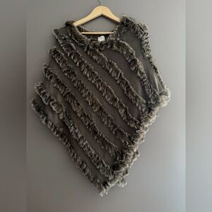 Chicos Womens Poncho Size Small / Medium Taupe Faux Fur  Boho